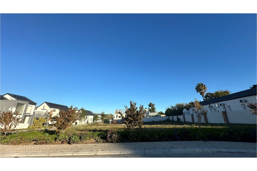 To Let 3 Bedroom Property for Rent in Lemoenkloof Western Cape